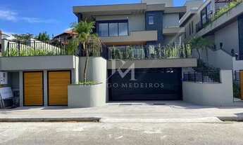 Imagem: Casa com 5 suítes a 100 metros da Lagoa