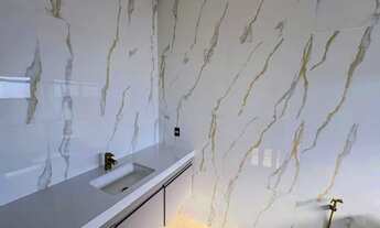 Imagem 3: Exclusividade em Piratininga: Casa com 3 Suítes e Piscina Natural com Praia Privativa