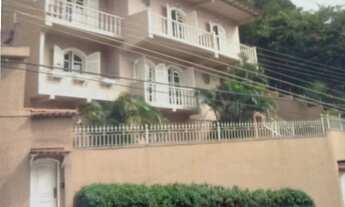 Imagem: Casa de Alto Padrão em Barra Mansa