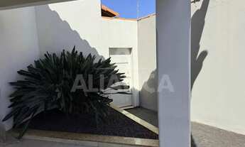 Imagem 2: Casa para venda, 3 quartos, Presidente Roosevelt, Uberlândia