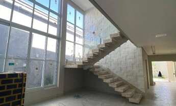 Imagem 3: Sobrado novinho à venda no Condomínio Florais dos Lagos