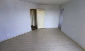 Imagem 4: Apartamento com 62m, Reformado, Armarios, 2 Dormitórios, Varanda, Andar Alto, 1 Vaga Livre