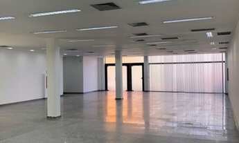 Imagem 3: Prédio Comercial, 810m² área construída, 3 pavimentos, 15 vagas de garagem