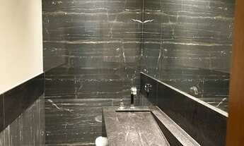 Imagem 6: Casa de condomínio sobrado para venda possui 468 metros quadrados com 4 quartos