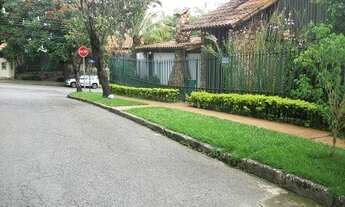 Imagem 3: A casa para venda de 400 metros quadrados com 4 quartos no bairro Santa Lúcia - Belo Horiz