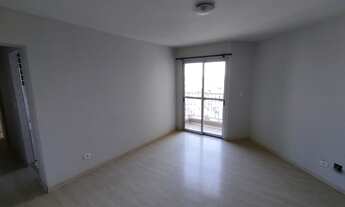 Imagem 2: Apartamento com 62m, Reformado, Armarios, 2 Dormitórios, Varanda, Andar Alto, 1 Vaga Livre