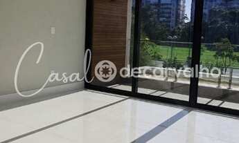 Imagem 6: Casa de condomínio para venda possui 654 metros quadrados com 4 quartos