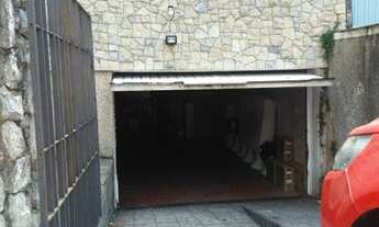 Imagem 2: Sobrado para venda com 300m², com 3 quartos, 1 suíte, 3 vagas