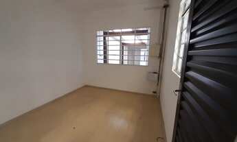 Imagem 7: Sobrado comercial, 221m2, montado para escritório, em bom estado