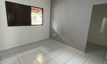 Imagem 7: Casa para venda em Condomínio fechado com 3 suítes próximo a Av. Airton sena