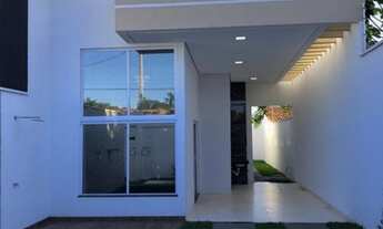 Imagem 4: Linda casa com 3/4 sendo uma suíte, pé direito alto, piscina