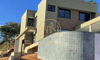 Imagem 4: Lindíssima Casa de esquina no Condomínio Portal do Sol. 416m² (320m² área construída)