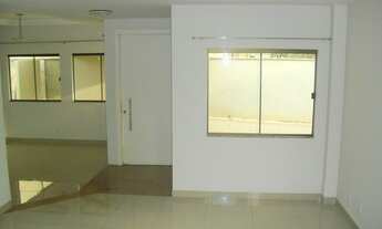 Imagem 4: Sobrado - 208 Norte