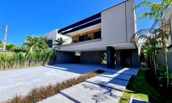 Imagem 2: Casa para venda possui 400 metros quadrados com 5 quartos em Riviera - Bertioga - SP