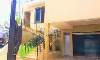 Imagem 4: Casa com 215 metros em Santana, 4 quartos, 2 banheiros e 5 vagas, próximo à Avenida Imirim