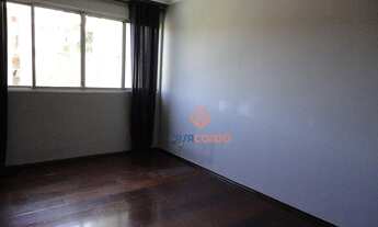 Imagem 2: Apartamento com 2 dormitórios em rua ampla e tranquila