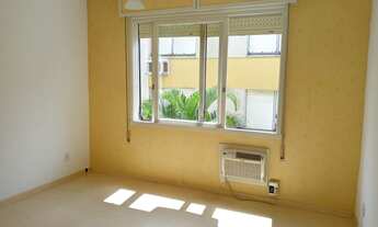 Imagem 2: Apto 2 dormitórios com gabinete, ensolarado