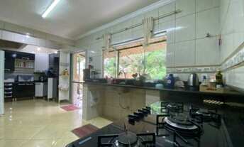 Imagem 3: Casa de condomínio para venda com lote de 900m², com 5 quartos em Arniqueiras!!!