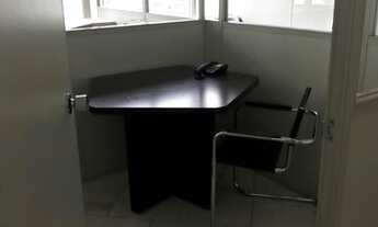 Imagem 4: Escritório para venda possui 135 metros quadrados com 6 quartos em República - São Paulo