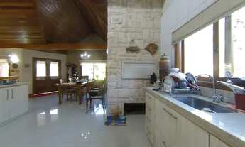 Imagem 4: Refúgio dos Sonhos na Serra Gaúcha Casa com 3 Dormitórios em Condomínio Encantador na Cid