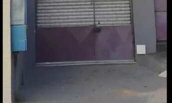 Imagem: Loja com galpão