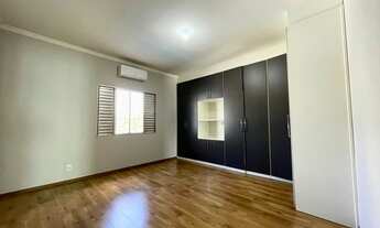 Imagem 6: Casa para aluguel com 209 metros quadrados com 3 quartos em Jardim Santa Rosália - Sorocab