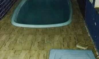 Imagem 2: Casa 2/4 com piscina e garagem em Abrantes