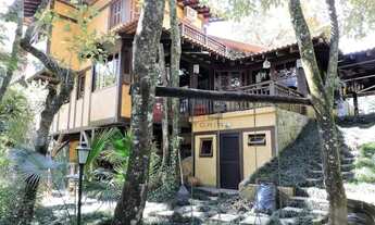 Imagem 5: Casa 466 m² 4 Quartos sendo 4 Suítes e 5 banheiros à Venda por R$ 2.390.000,00