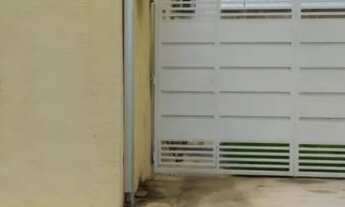 Imagem: Alugo casa 2/4 com edícula nos fundos e