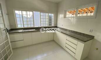 Imagem 4: CASA RESIDENCIAL em UBERLÂNDIA - MG, BRASIL