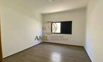 Imagem 2: EF Casa 3 Dormitórios sendo 1 suíte / 125m² AC / 250m² terreno / Condomínio Golden Park