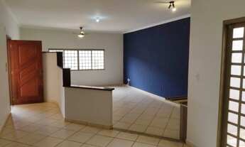 Imagem 2: AG08 Casa a Venda bem localizada