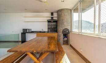 Imagem 4: Cobertura triplex para venda tem 304 metros quadrados com 4 quartos