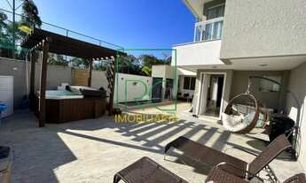 Imagem 1: Casa de condomínio com 4 quartos, 250m2, para locação em Rio de Janeiro, Barra da Tijuca