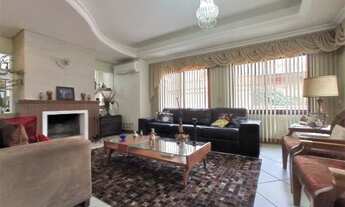 Imagem: Casa com 4 dormitórios, em condomínio