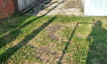 Imagem 2: Vendo terreno com 3 casas