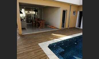 Imagem 5: Casa de condomínio para venda tem 172 metros quadrados com 3 quartos