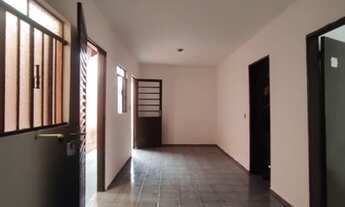 Imagem 2: Casa Residencial com 2 quartos para alugar por R$ 600.00, 60.00 m2 - MARIA CECILIA - LONDR