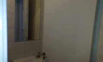 Imagem 3: Apartamento composto de Varanda, salão e 3 quartos sendo 1 suíte, banheiro so