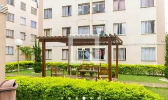 Imagem 2: Apartamento 2 dormitórios com área privativa (quintal