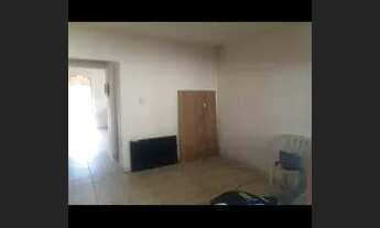 Imagem 3: Casa com barracão no fundo