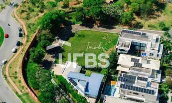 Imagem 6: *Lote residencial esquina, frente para a mata em condomínio horizontal Jardins Verona