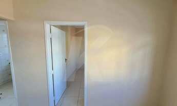 Imagem 7: Casa assobradada com 1 quarto, sala, cozinha, banheiro, área de servoço