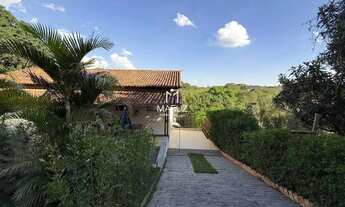 Imagem 2: Casa à venda, 5 quartos, 1 suíte, 8 vagas, Condomínio Estância das Amendoeiras - Lagoa San