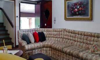 Imagem 2: CASA GEMINADA Casa com 4 dormitórios