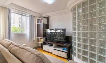 Imagem 3: Apartamento a Venda, 2 dormitórios, sendo 1 suíte, 2 Vagas,Água Verde, em Curitiba. REbrok