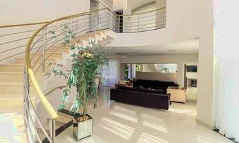 Imagem 2: Aluguel de Temporada e Venda / Casa de Alto Padrão, próxima ao Open Shopping, confira!