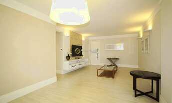 Imagem 4: Lindo apartamento todo reformado à venda no coração do Batel, Curitiba -PR