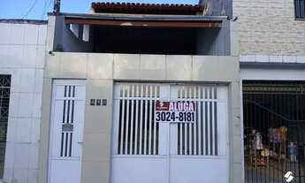 Imagem: Casa para aluguel e venda no bairro Santo