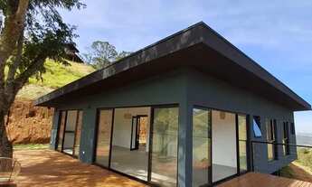 Imagem: Belíssima Chácara em uma área verde preservada